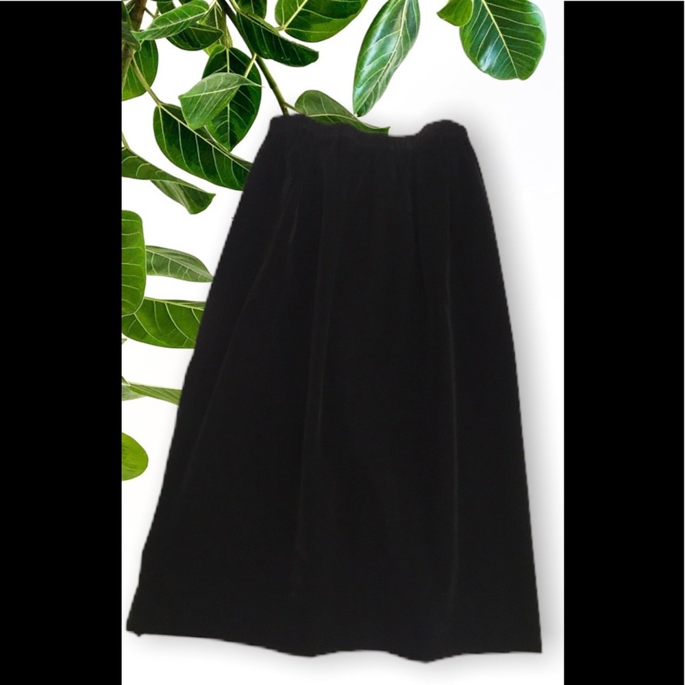 Vintage 1980’s Joanna Beautiful Velvet Skirt